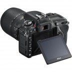Cámara Nikon D7500 con lente 18-140mm + Memoria 16gb + Maletín